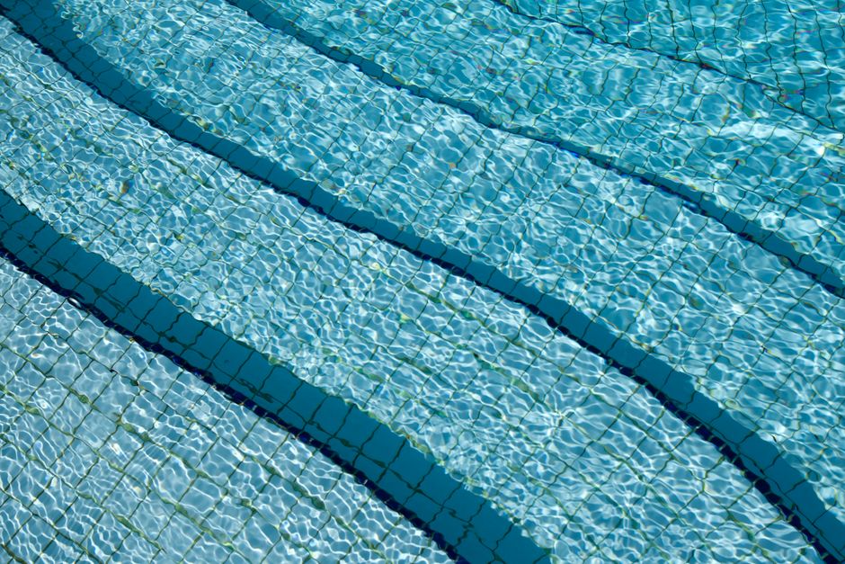 Clear pool